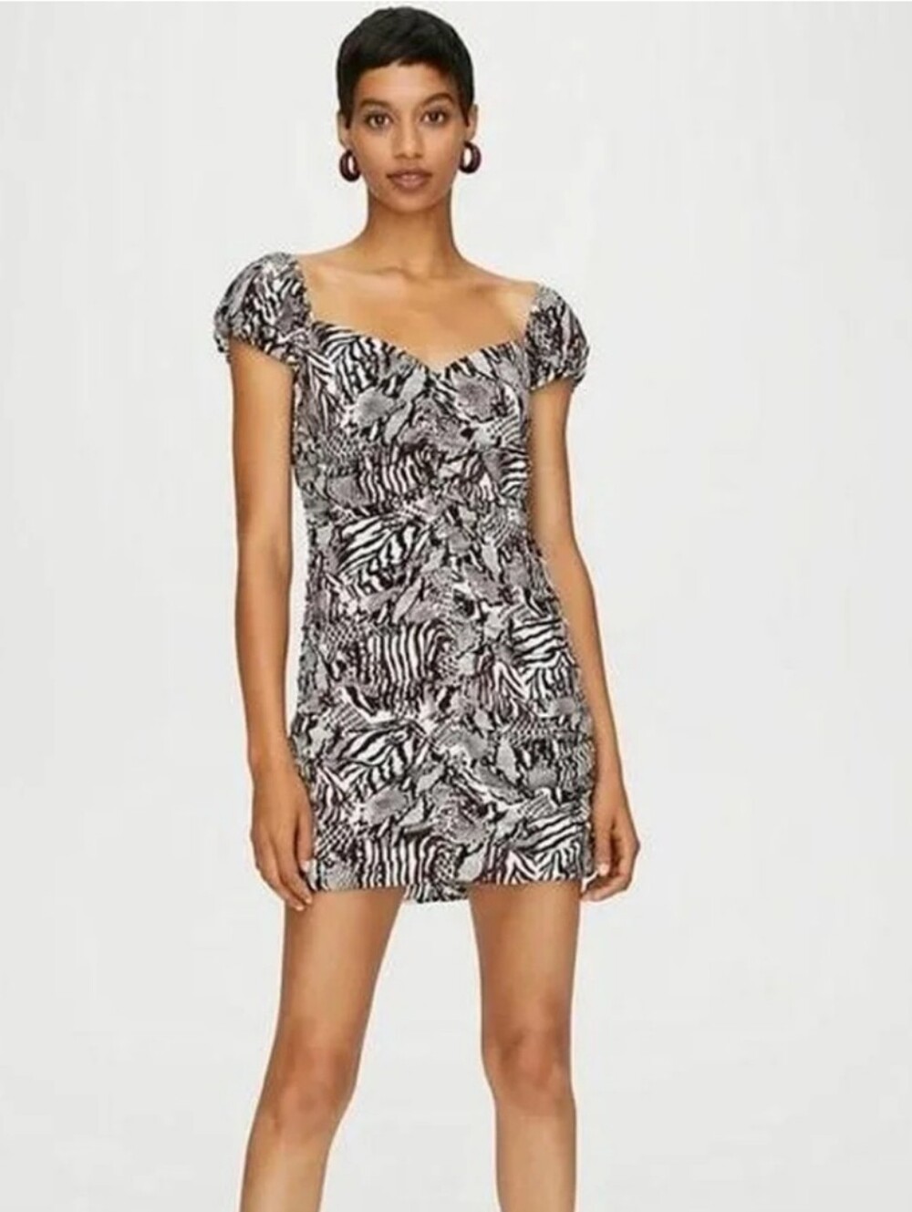 WILFRED | Women's White/Black/Brown Veda Ruched Bodycon Animal Print Mini Dress
